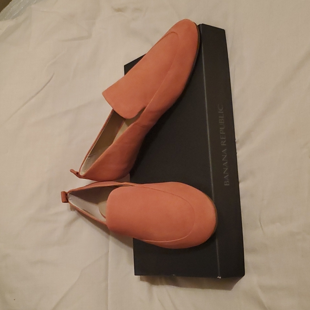 Banana Republic Flats